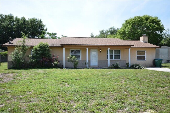 Building Photo - 2753 Foxdale Dr
