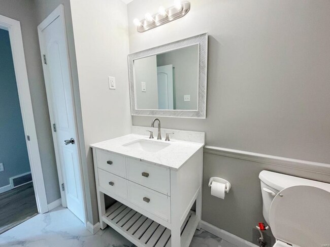 Bathroom - 12 Circle Dr