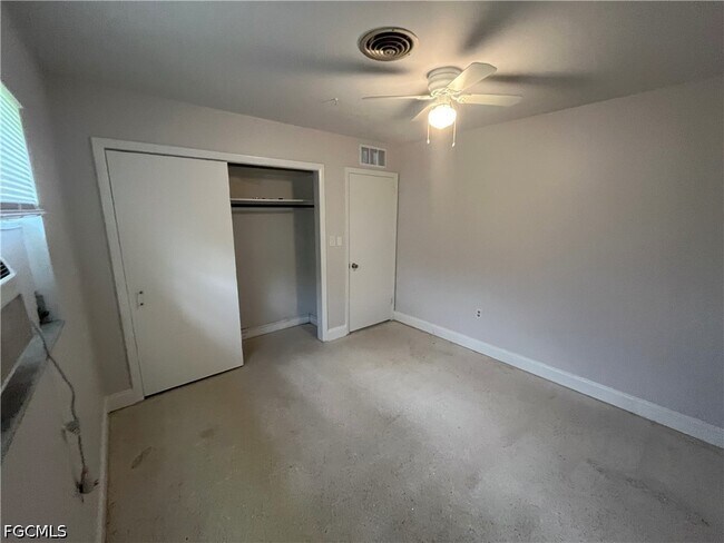Building Photo - 2031 Maravilla Cir