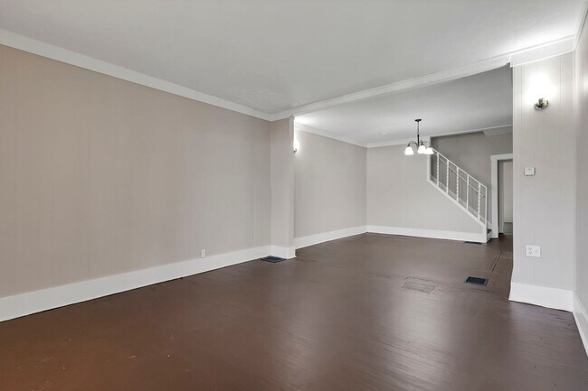 Building Photo - 2709-2711 Sullivant Ave