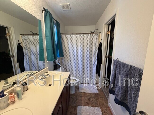 Building Photo - 1124 Rodgers St