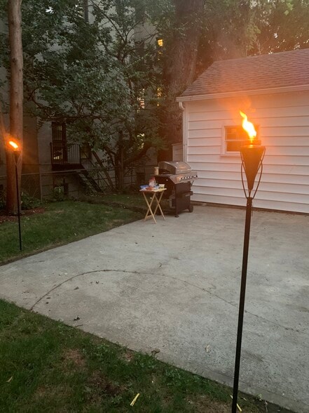 Building Photo - 176 Park Ave