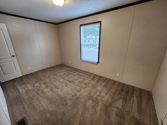 Building Photo - 123 Texas