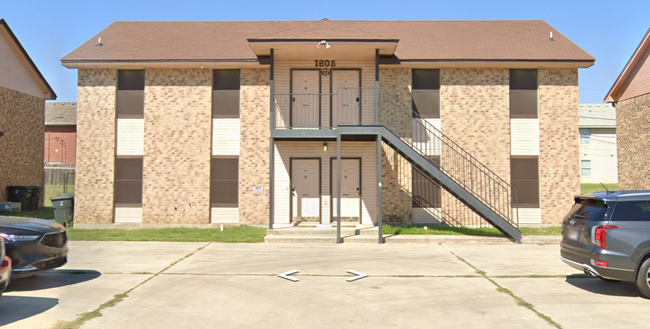 Primary Photo - 1605 Benttree Dr
