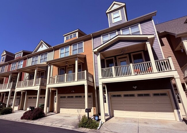 Building Photo - Perfect West Midtown Location! 4 Bedroom Townhouse, Granite, Hardwood Floors