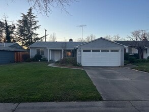 Building Photo - Garden of the Gods 3/1