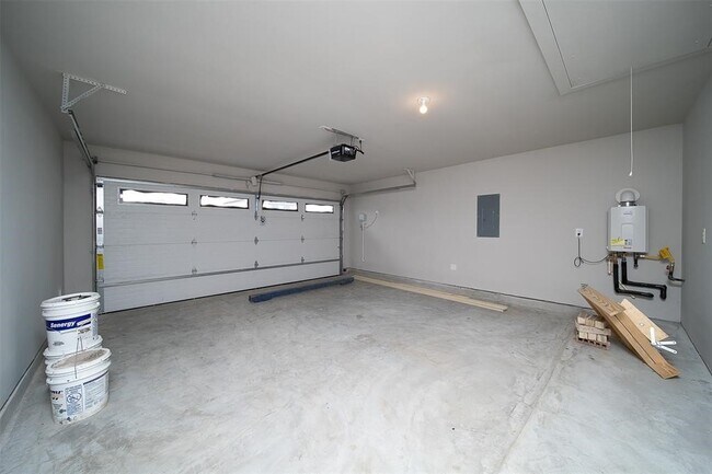 Building Photo - 7411 Victoria Brook Trace