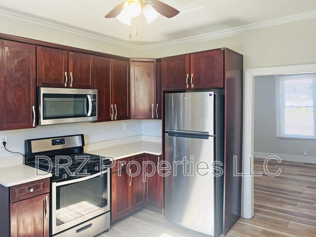 Building Photo - 1104 3rd St NW