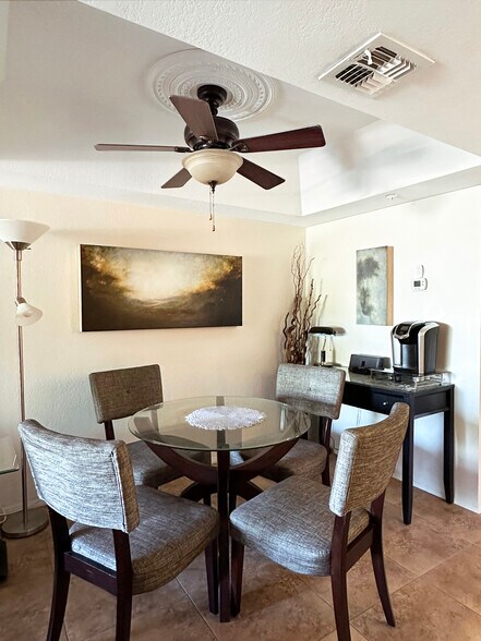 Building Photo - 1211 N. Miller Road