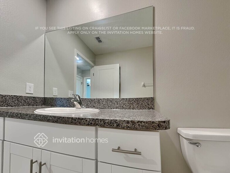 Building Photo - 7735 Silver Berry Ct