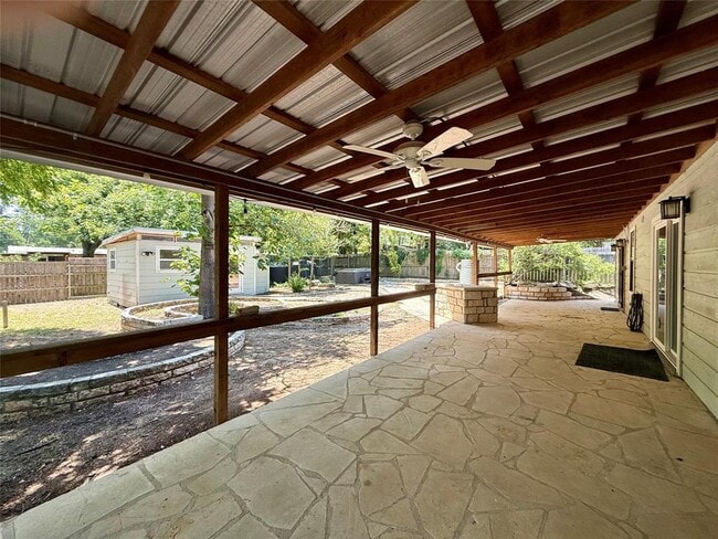 Building Photo - 2607 Princeton Dr