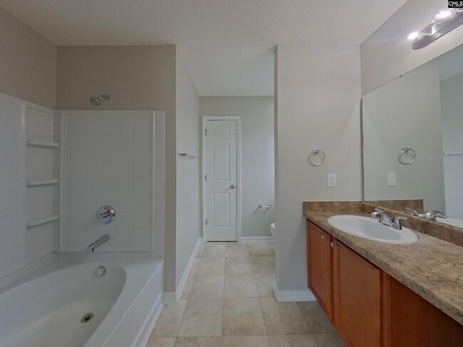 Building Photo - 108 Chethan Cir