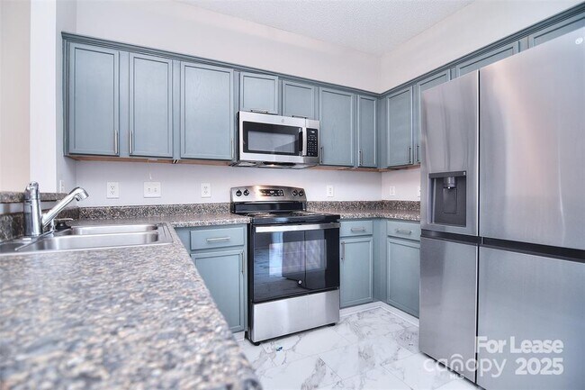 Building Photo - 8829 Gerren Ct