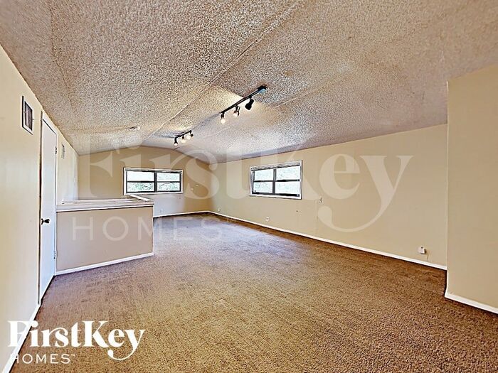 Building Photo - 13630 Onyx Ln