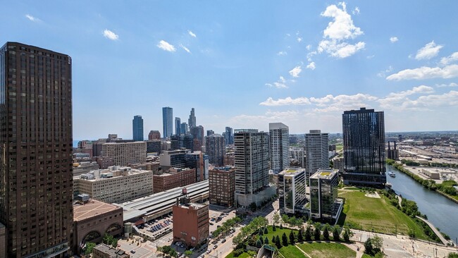Building Photo - 235 W Van Buren St