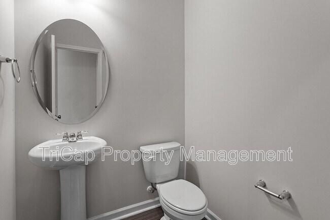 Building Photo - 328 Hemley Trl