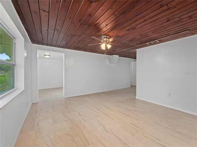 Building Photo - 2848 Harwood St