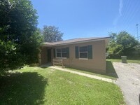 Building Photo - 2 bed 1 Bath Leesburg