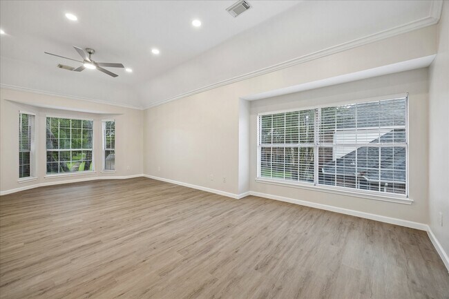 Building Photo - 23107 Lodgepoint Dr