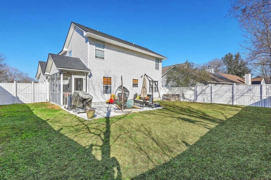 Building Photo - 270 Muirfield Pky
