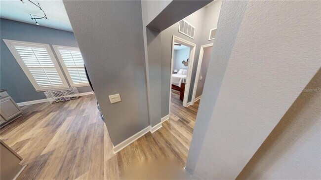 Building Photo - 1230 Wright Cir