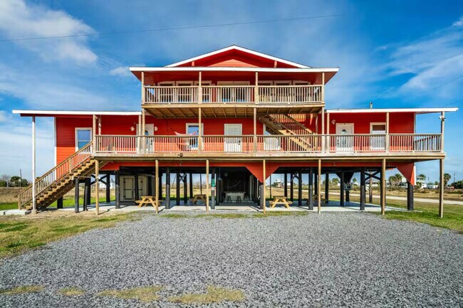 Building Photo - 920 17th St