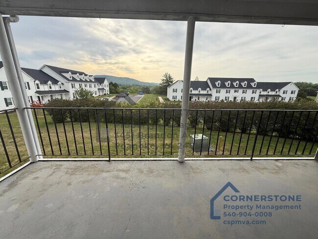 Building Photo - 6503 Carefree Ln