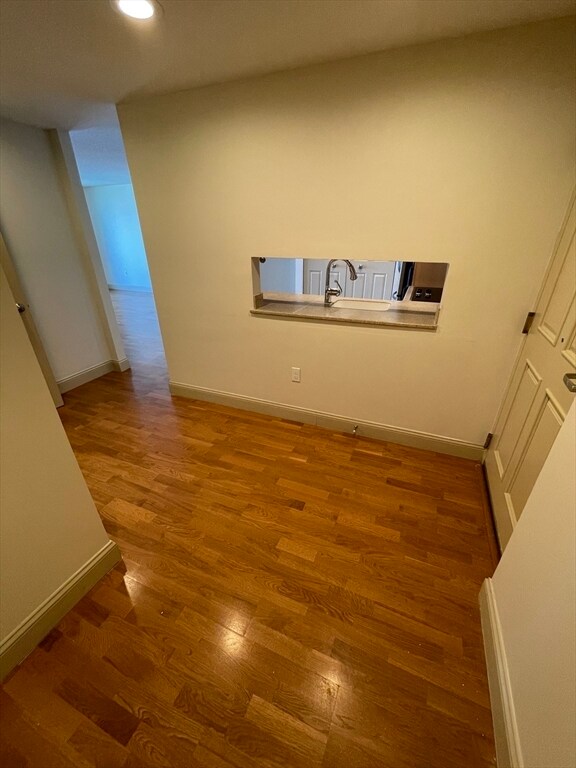 Building Photo - 8 Museum Way