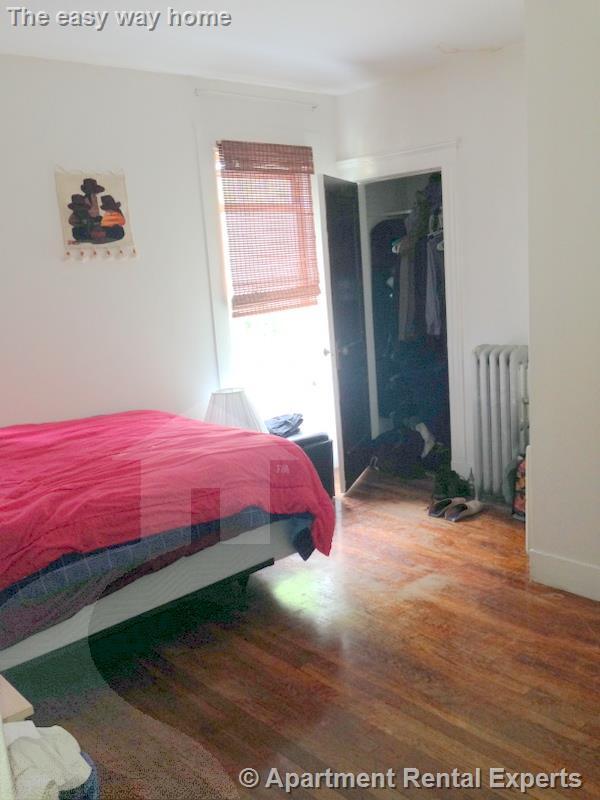 Building Photo - Somerville/Davis Square 3 Bedroom - 2 porc...