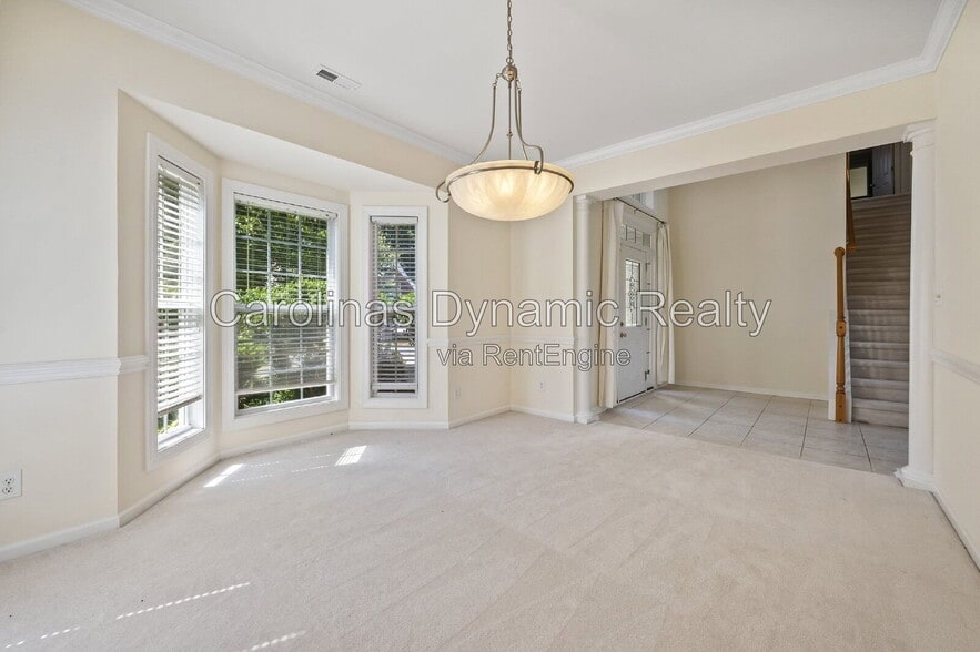 Building Photo - 12315 Chesley Dr