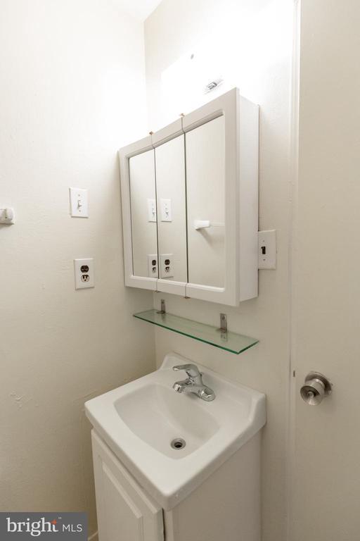 Building Photo - 2311 Spruce St