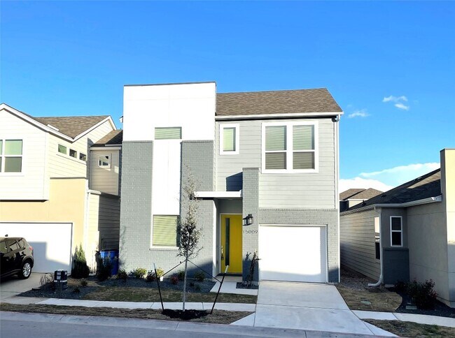 Building Photo - 15009 Forum Ave
