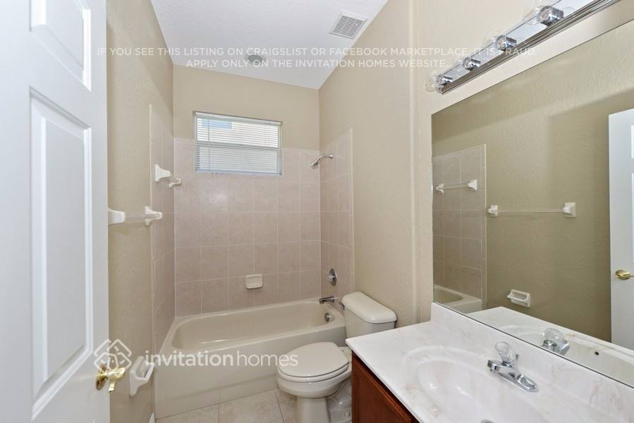 Building Photo - 27042 Firebush Dr