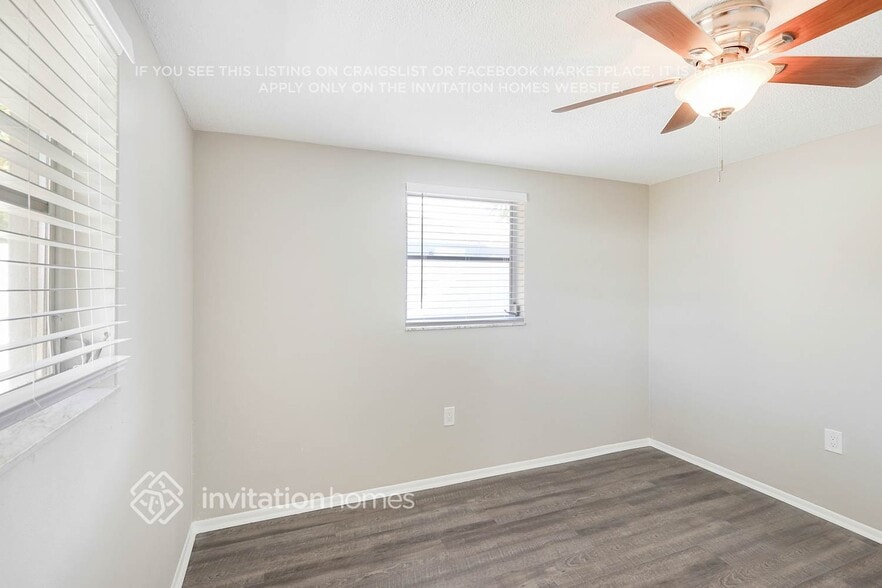 Building Photo - 7935 Fox Hollow Dr
