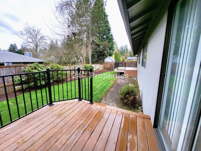 Building Photo - Charming 3BD I 2BA in Beaverton! - Price D...