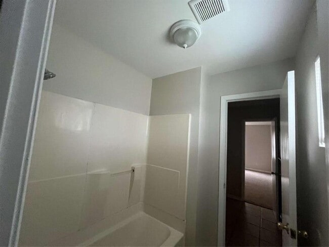 Building Photo - 4550 Broadwater Trail