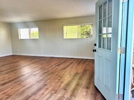 Building Photo - 726 Sutter St