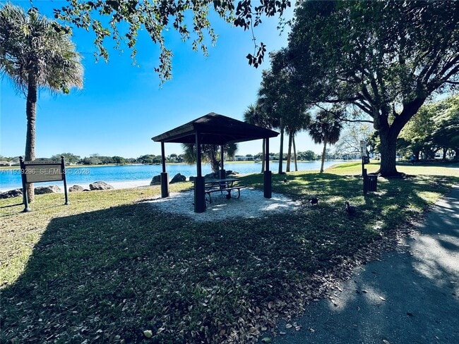 Building Photo - 9703 Hammocks Blvd