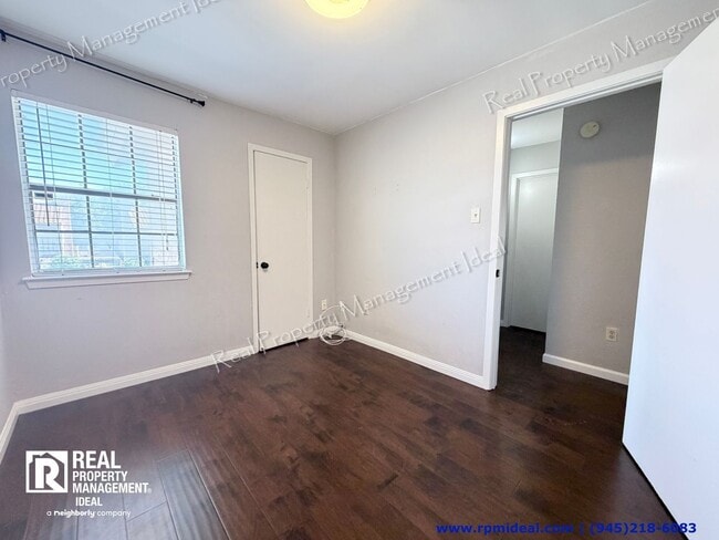 Building Photo - 835 Dublin Dr