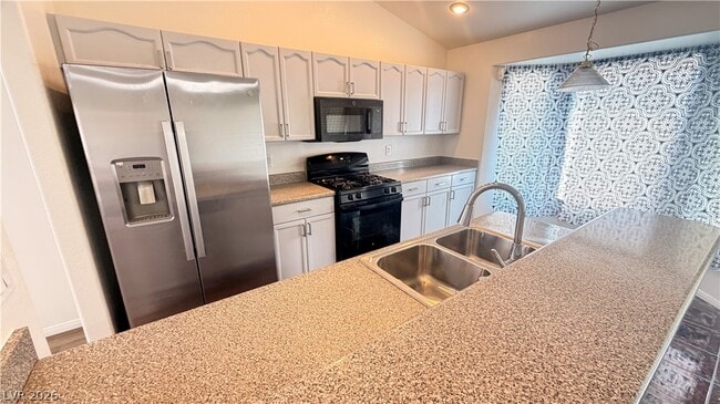 Building Photo - 6263 Dalbergia Ave