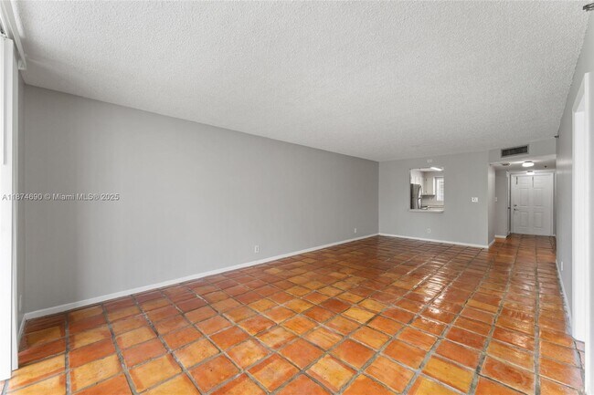 Building Photo - 3150 W Rolling Hills Cir