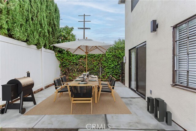 Building Photo - 5232 Topanga Canyon Blvd