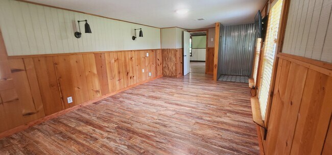 Building Photo - 9369 Co Rd 333
