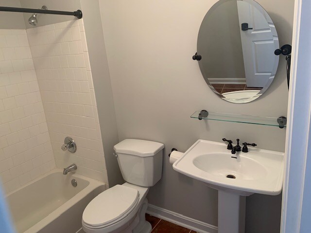 Building Photo - 8941 Town Center Cir