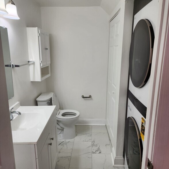 Building Photo - 30 Welbeck Ct