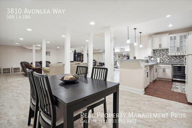Building Photo - Gated Community, 10 Acres