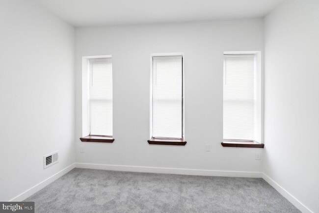 Building Photo - 530 Laurens St