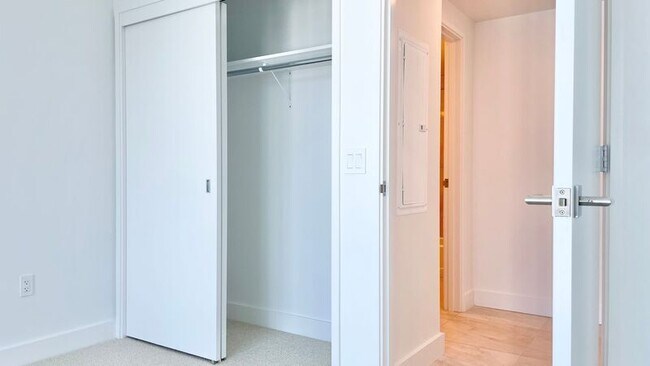 Building Photo - 629 Ke’eaumoku St