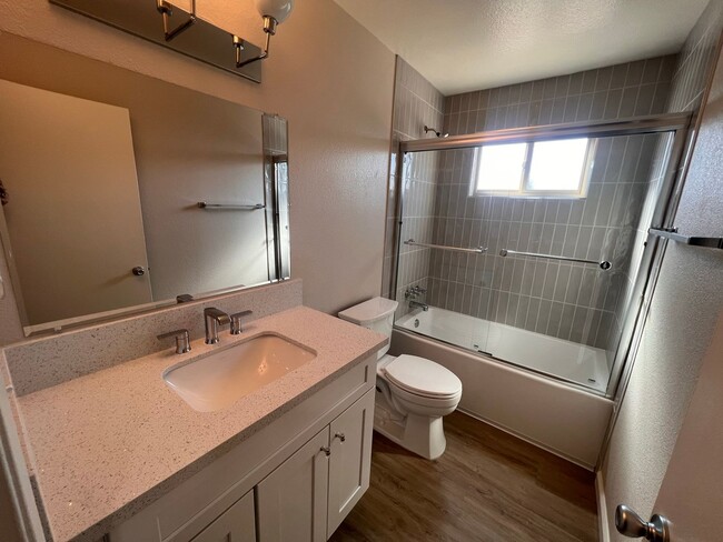 Building Photo - FULLY REMODELED 3+BR/2BA home in EL CAJON ...