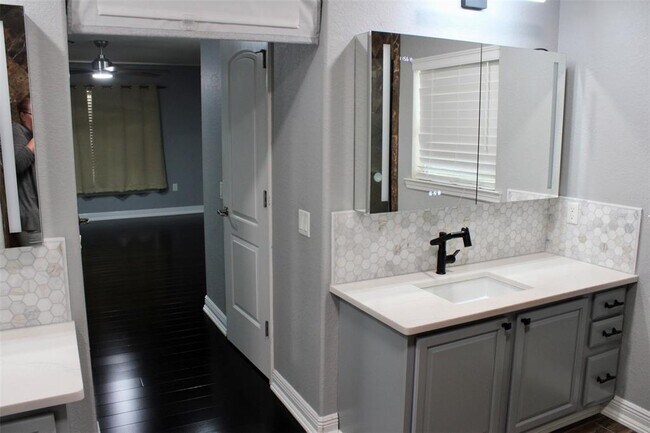 Building Photo - 1555 Blue Sky Blvd